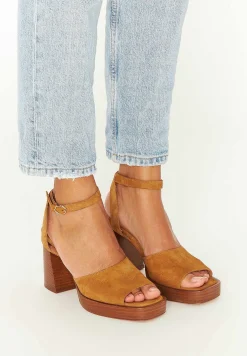 Bons baisers Aimee Sale
