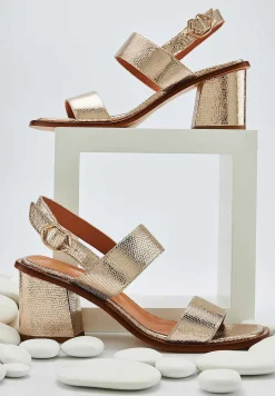 Bons baisers Hester Sale