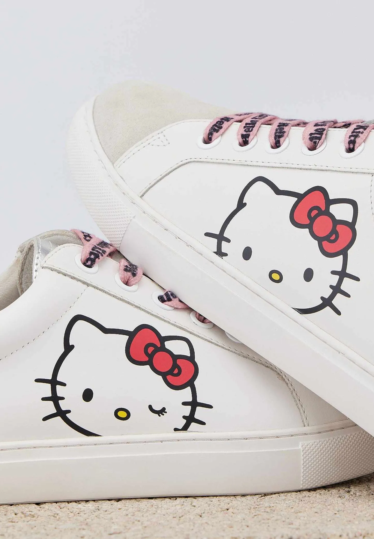 Bons baisers Simone Hello Kitty Sale